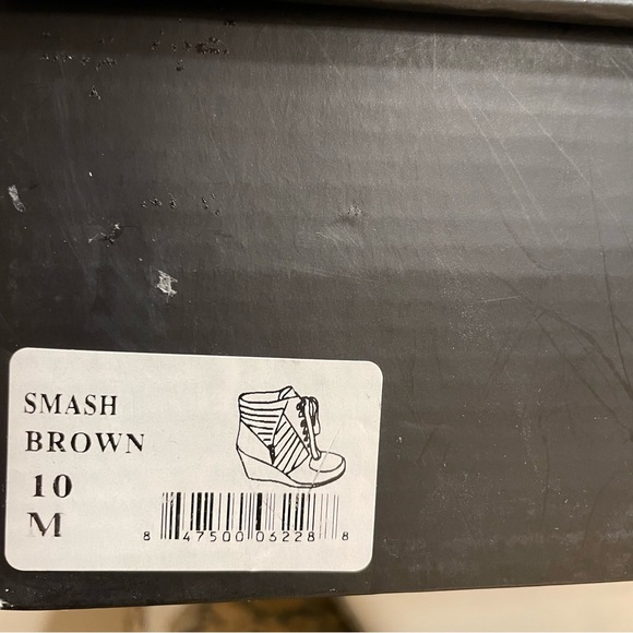 Dolce by MojoMoxie LaceUp Wedge Bootie, Brown 10M, with Zipper Accents - Picture 11 of 11